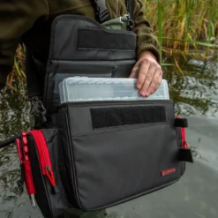Ultimate Predator Shoulderbag + Tacklebox 24 Ultimate Predator Shoulderbag + Tacklebox -Goedkope Vissen Paradijs Winkel 8dd6b4144dbbbbfb